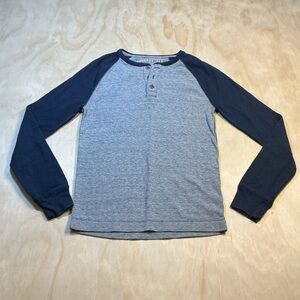 Aeropostale Navy and Gray Henley Shirt